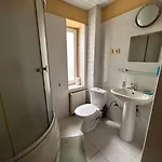 Bed & Breakfast роксолана Truskavets